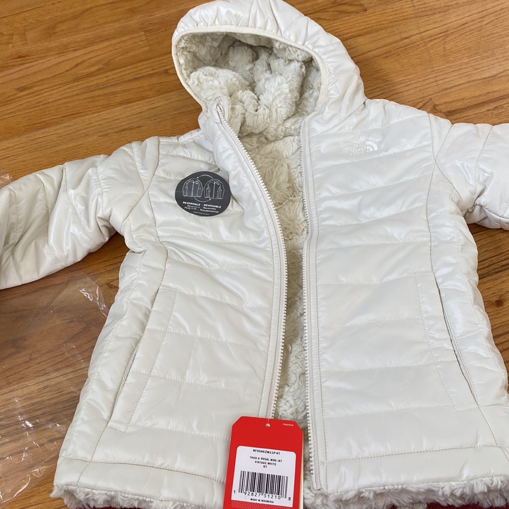 NWT the north face kids jacket